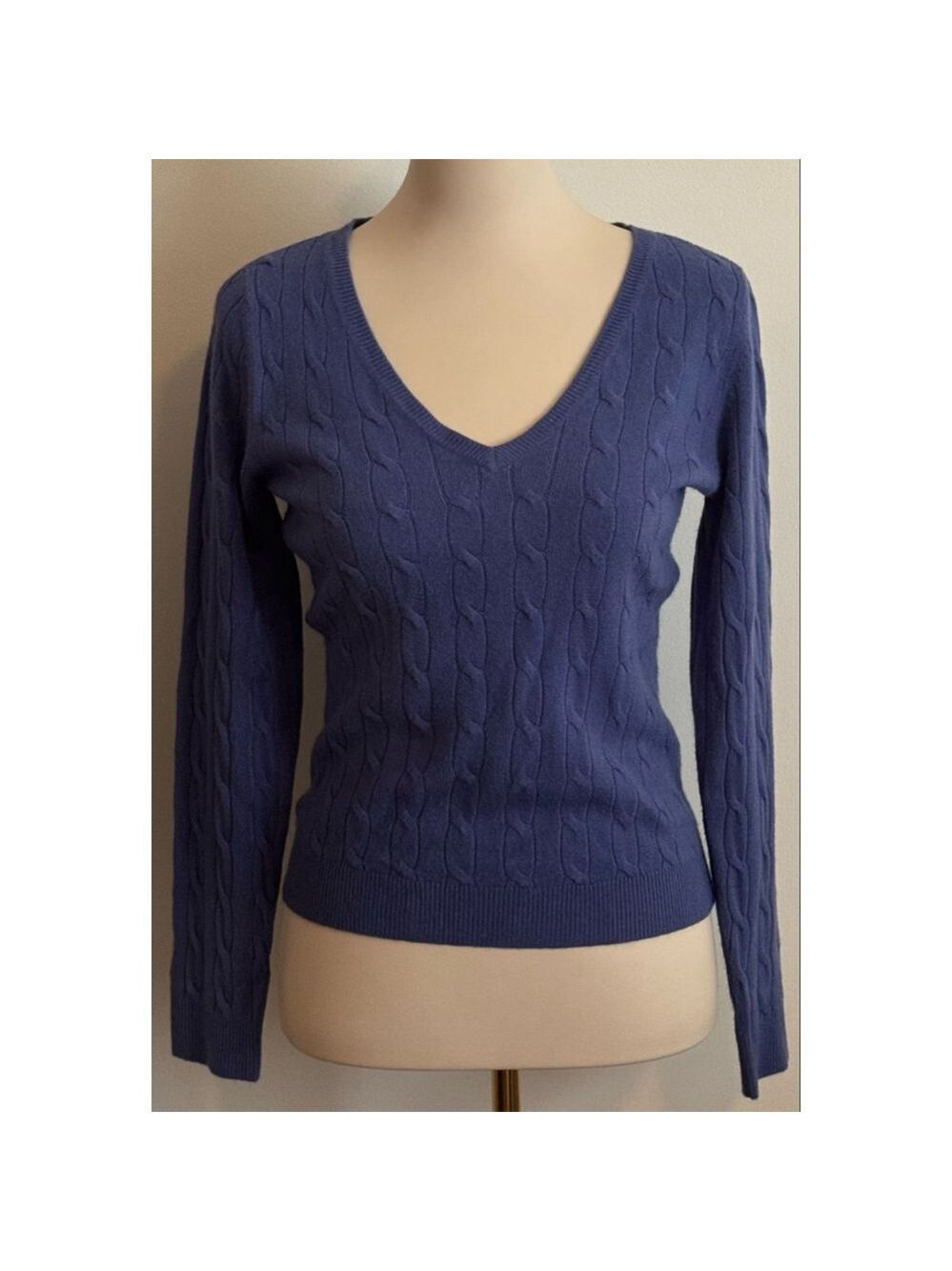 Women's NEW YORK & COMPANY Blue Cable Knit V-Neck Sweater S